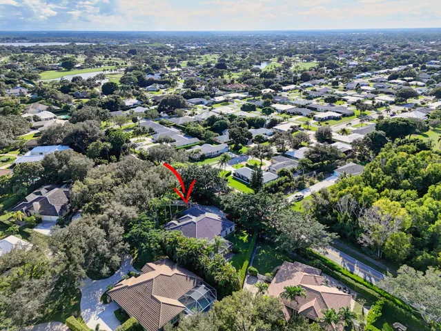 $1,395,000 | 9923 Southeast Oak Tree Terrace, Tequesta, FL 33469