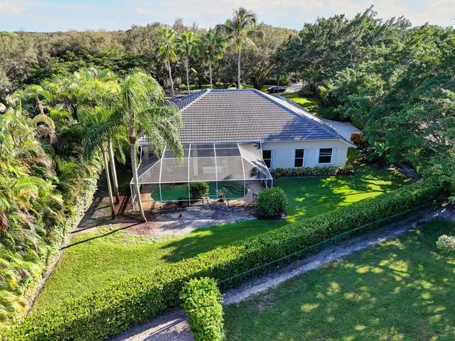 $1,395,000 | 9923 Southeast Oak Tree Terrace, Tequesta, FL 33469