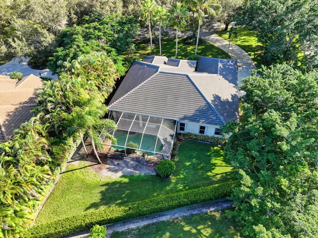 $1,395,000 | 9923 Southeast Oak Tree Terrace, Tequesta, FL 33469