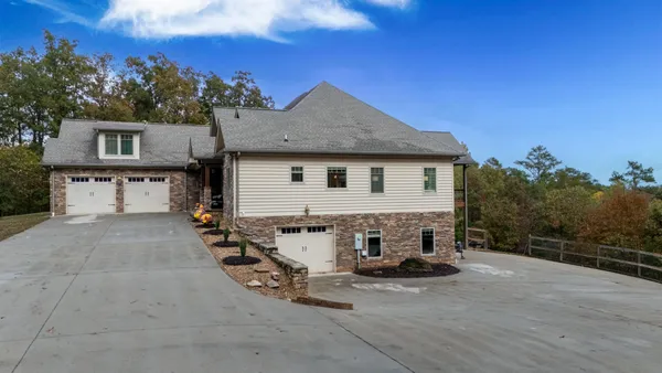 $1,294,000 | 549 Old Bacon Road Northeast, Charleston, TN 37310