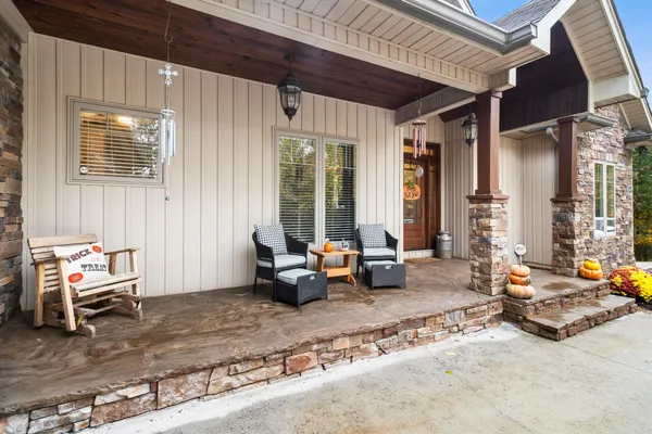 $1,294,000 | 549 Old Bacon Road Northeast, Charleston, TN 37310