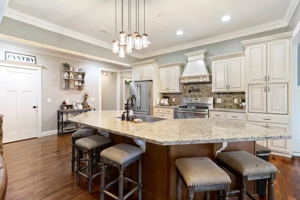 $1,294,000 | 549 Old Bacon Road Northeast, Charleston, TN 37310