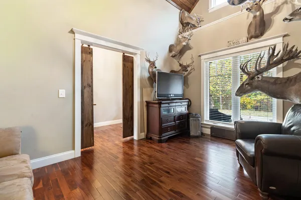 $1,294,000 | 549 Old Bacon Road Northeast, Charleston, TN 37310