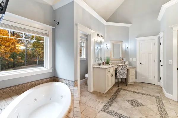 $1,294,000 | 549 Old Bacon Road Northeast, Charleston, TN 37310