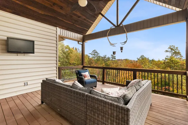 $1,399,000 | 549 Old Bacon Road Northeast, Charleston, TN 37310