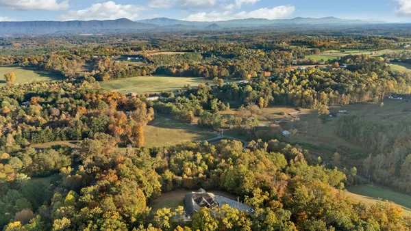 $1,294,000 | 549 Old Bacon Road Northeast, Charleston, TN 37310