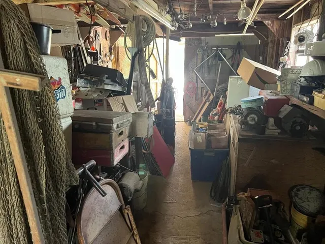 a view of walk in closet