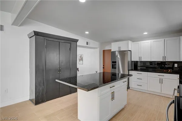 $3,500 | 1799 Valley Drive, Las Vegas, NV 89108