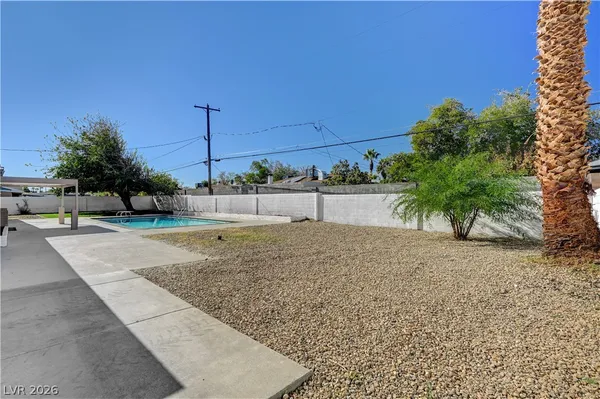 $3,500 | 1799 Valley Drive, Las Vegas, NV 89108