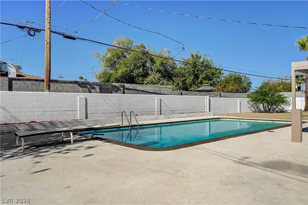 $3,500 | 1799 Valley Drive, Las Vegas, NV 89108