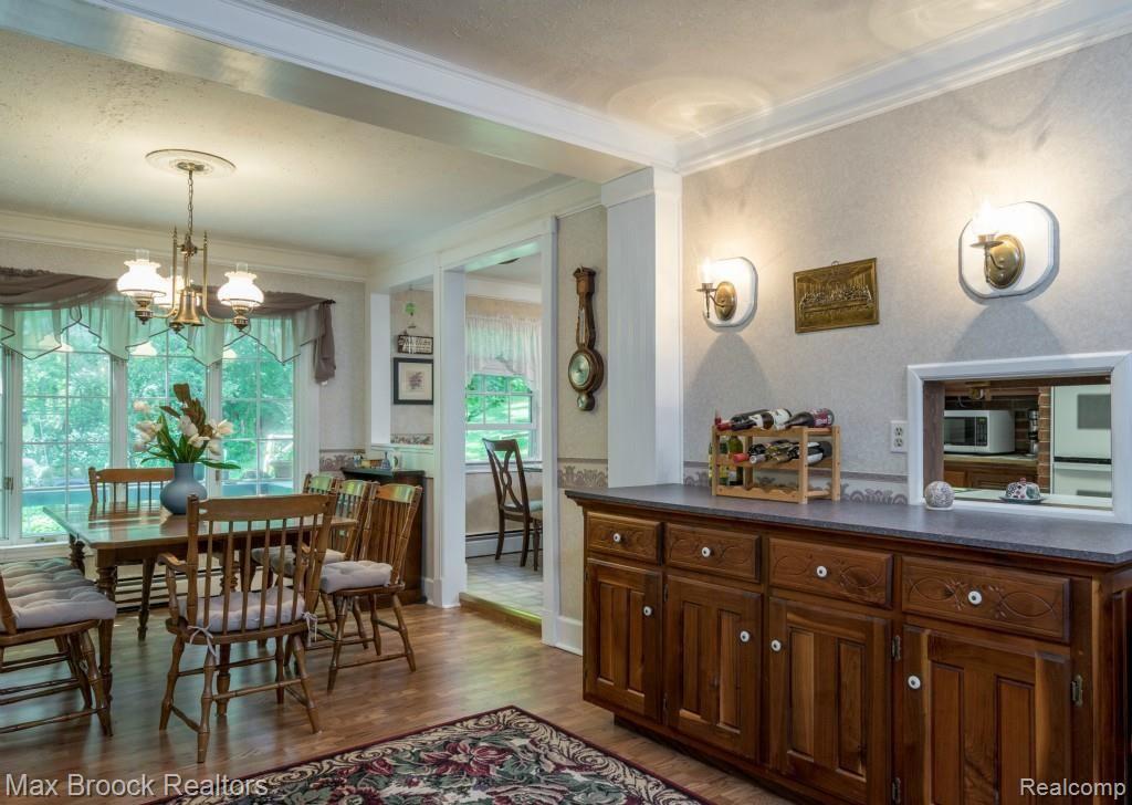 1443 Silver Bell Road Rochester, MI 48306 - Photo 5 of 34 Dining room