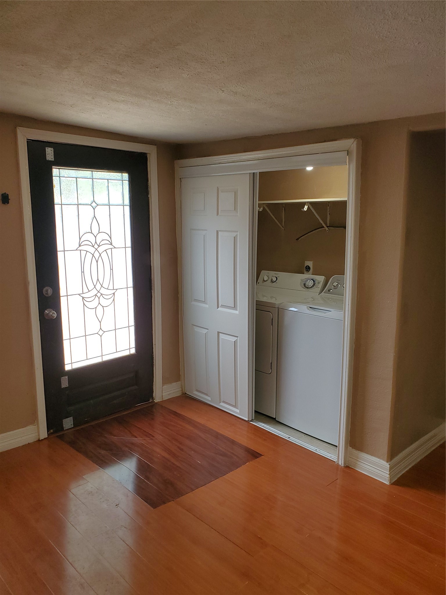 4714 Sharon Street Houston, TX 77020 - Photo 5 of 11 a view of an empty room with a window