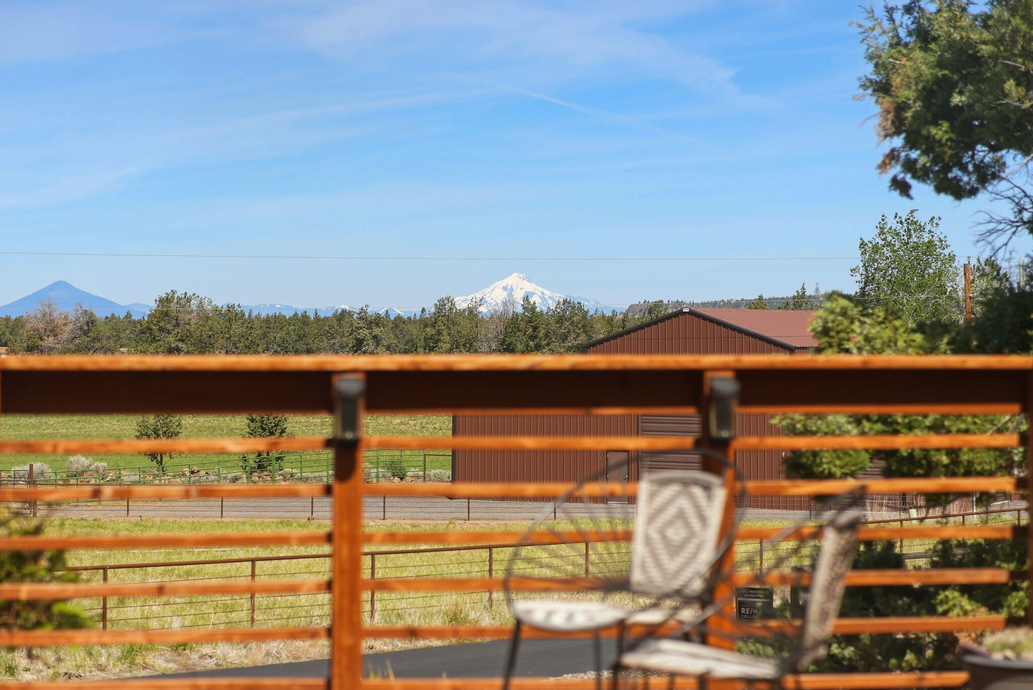 64144 Pioneer Loop Bend, OR 97701 - Photo 14 of 192 35-web-or-mls-Riley Visuals-35