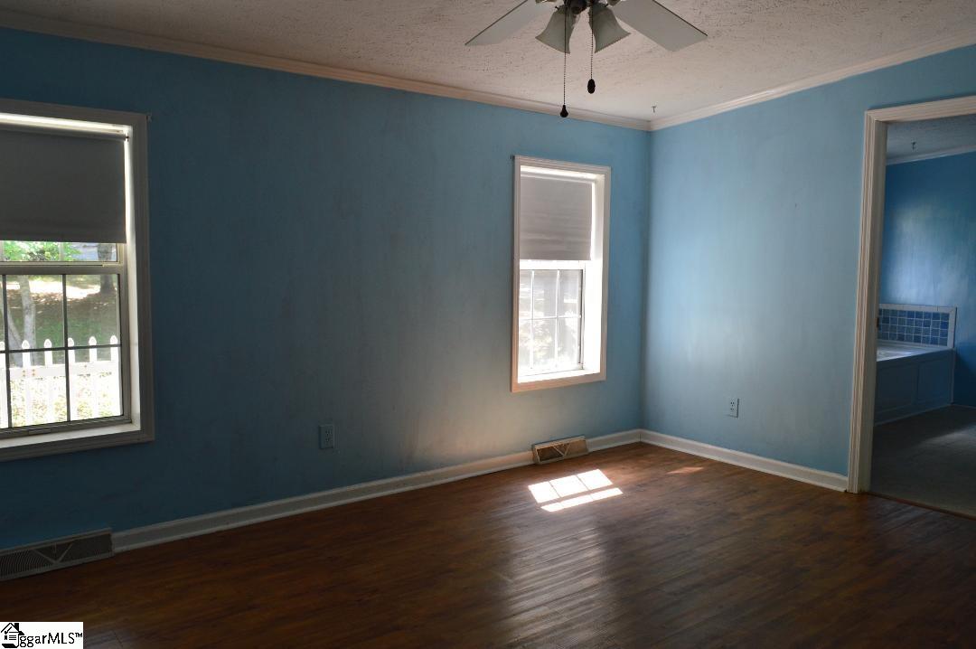 460 State Rd S-42-7057 Campobello, SC 29322 - Photo 5 of 22 Gallery Image 5