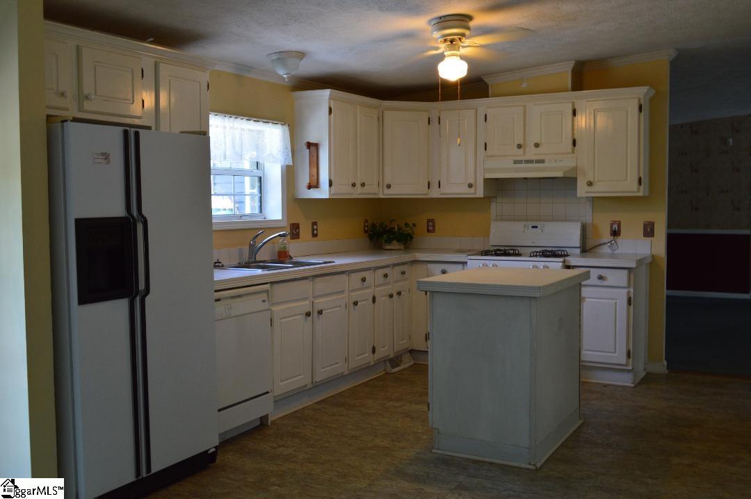 460 State Rd S-42-7057 Campobello, SC 29322 - Photo 6 of 22 Gallery Image 6
