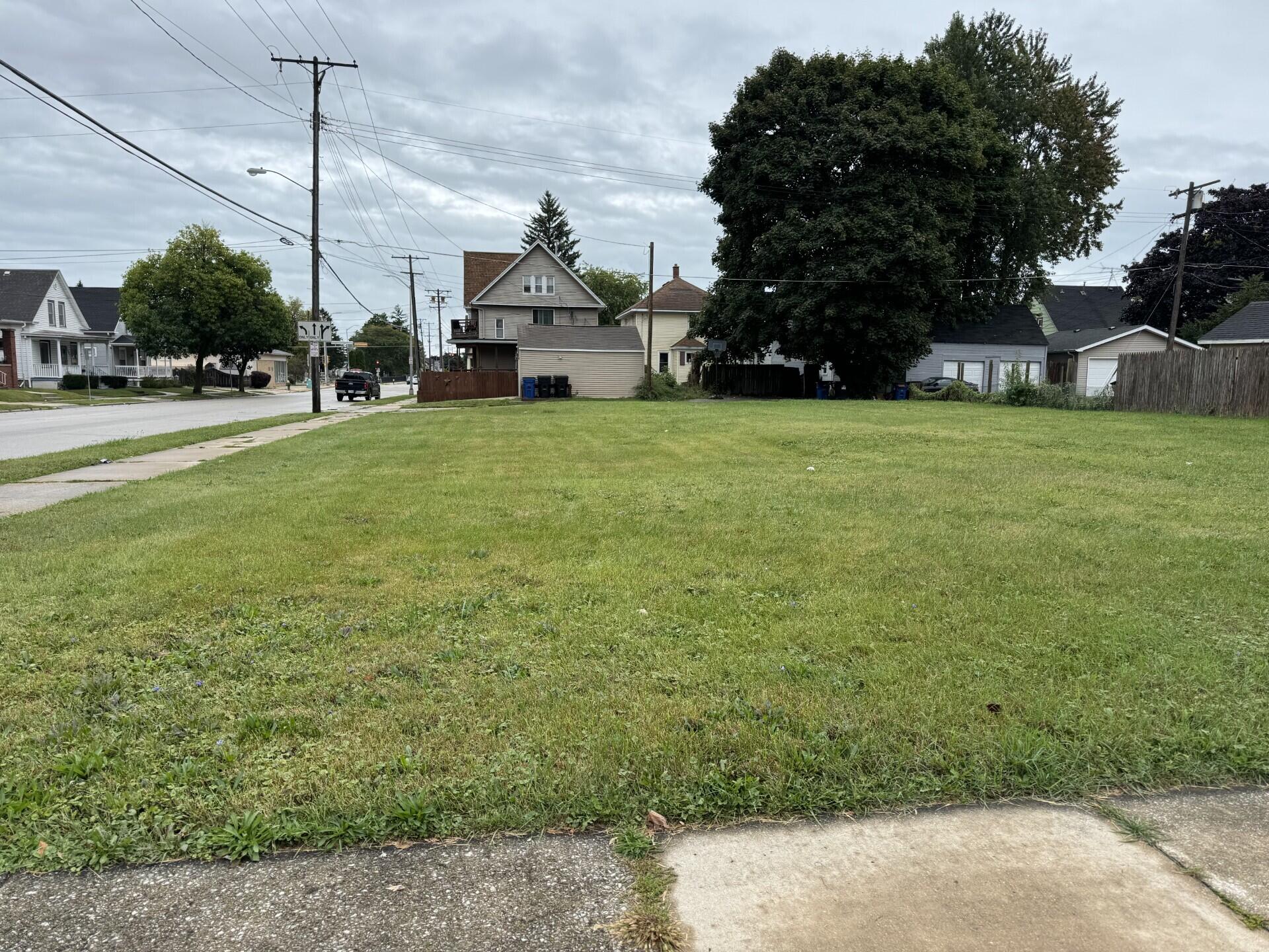 905 Hayes Avenue Racine, WI 53405 - Photo 1 of 1 kinzie lots 01