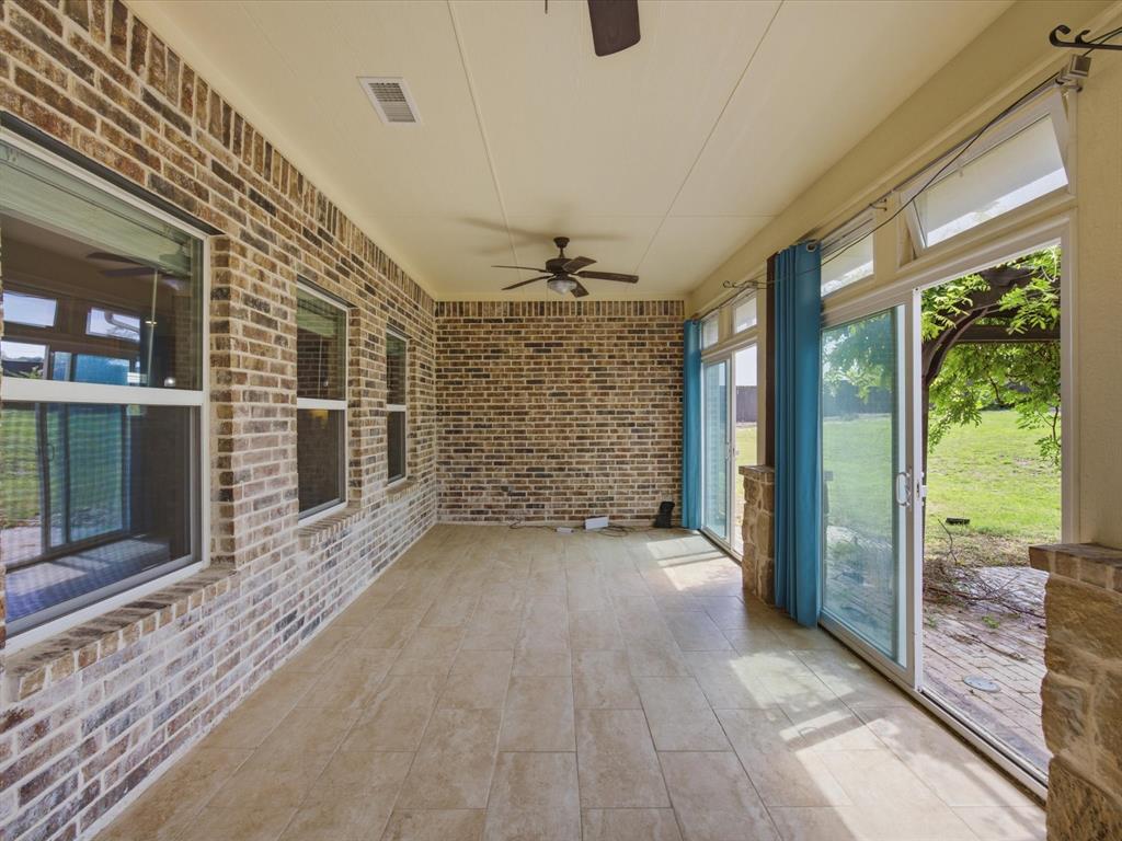 1032 Justin Drive Springtown, TX 76082 - Photo 29 of 40