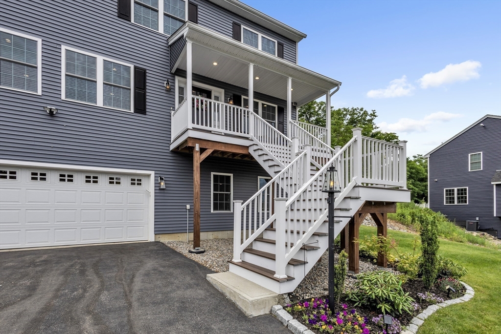 24 Paper Birch Path Worcester, MA 01605 - Photo 4 of 38