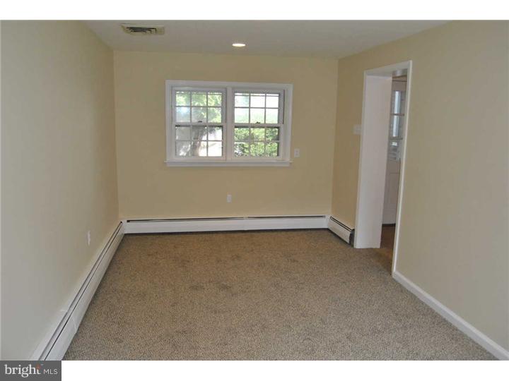 326 Thorpe Road Jenkintown, PA 19046 - Photo 9 of 12 Family Room