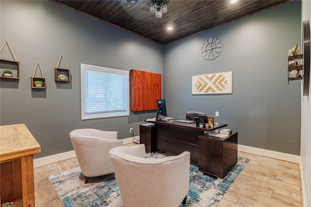 70 Cooper Road Irondequoit, NY 14617 - Photo 22 of 35