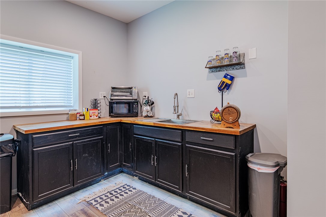 70 Cooper Road Irondequoit, NY 14617 - Photo 6 of 35