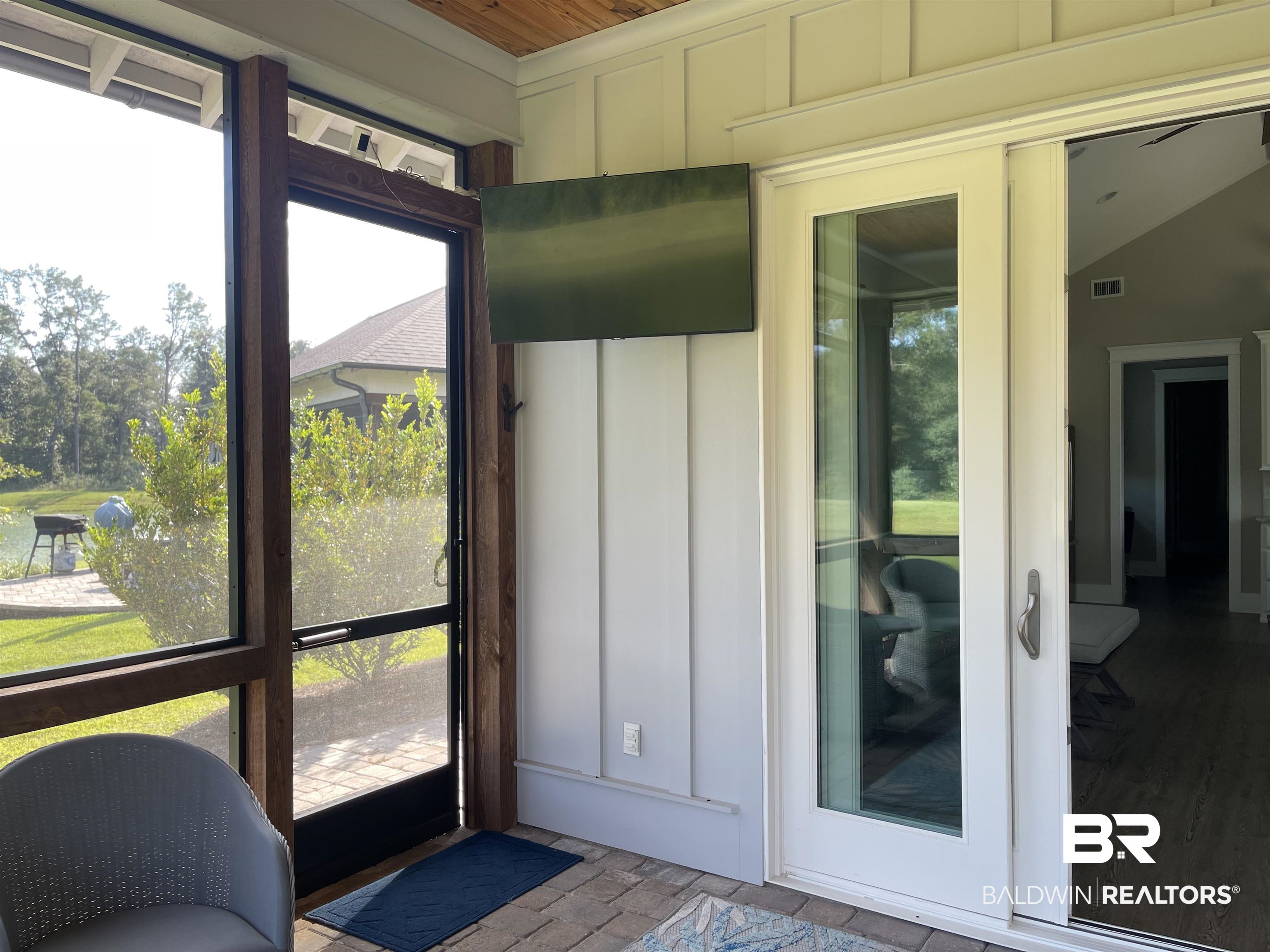6 Fairhope Motorcoach Loop Fairhope, AL 36532 - Photo 27 of 33 Sunroom featuring plenty of natural light and vaulted ceiling