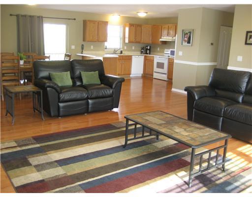 194 Eagle Mill Road Butler, PA 16001 - Photo 5 of 18 Living Room.