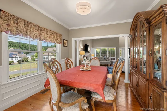 $699,900 | 1 Tall Oaks Drive, New Milford, CT 06776