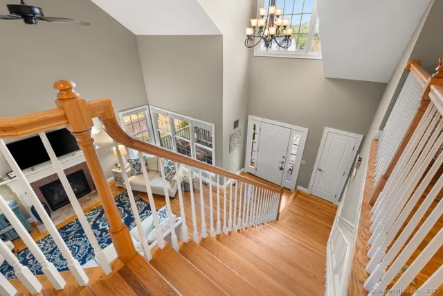 $699,900 | 1 Tall Oaks Drive, New Milford, CT 06776