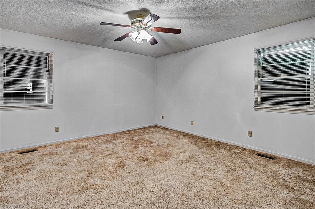 1424 Pepperidge Road Asheboro, NC 27205 - Photo 12 of 17 Gallery Image 12