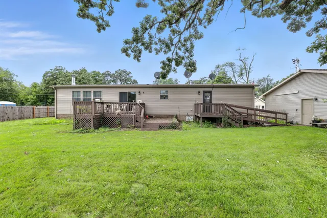 $321,500 | N1152 Spruce Road, Bloomfield, WI 53128