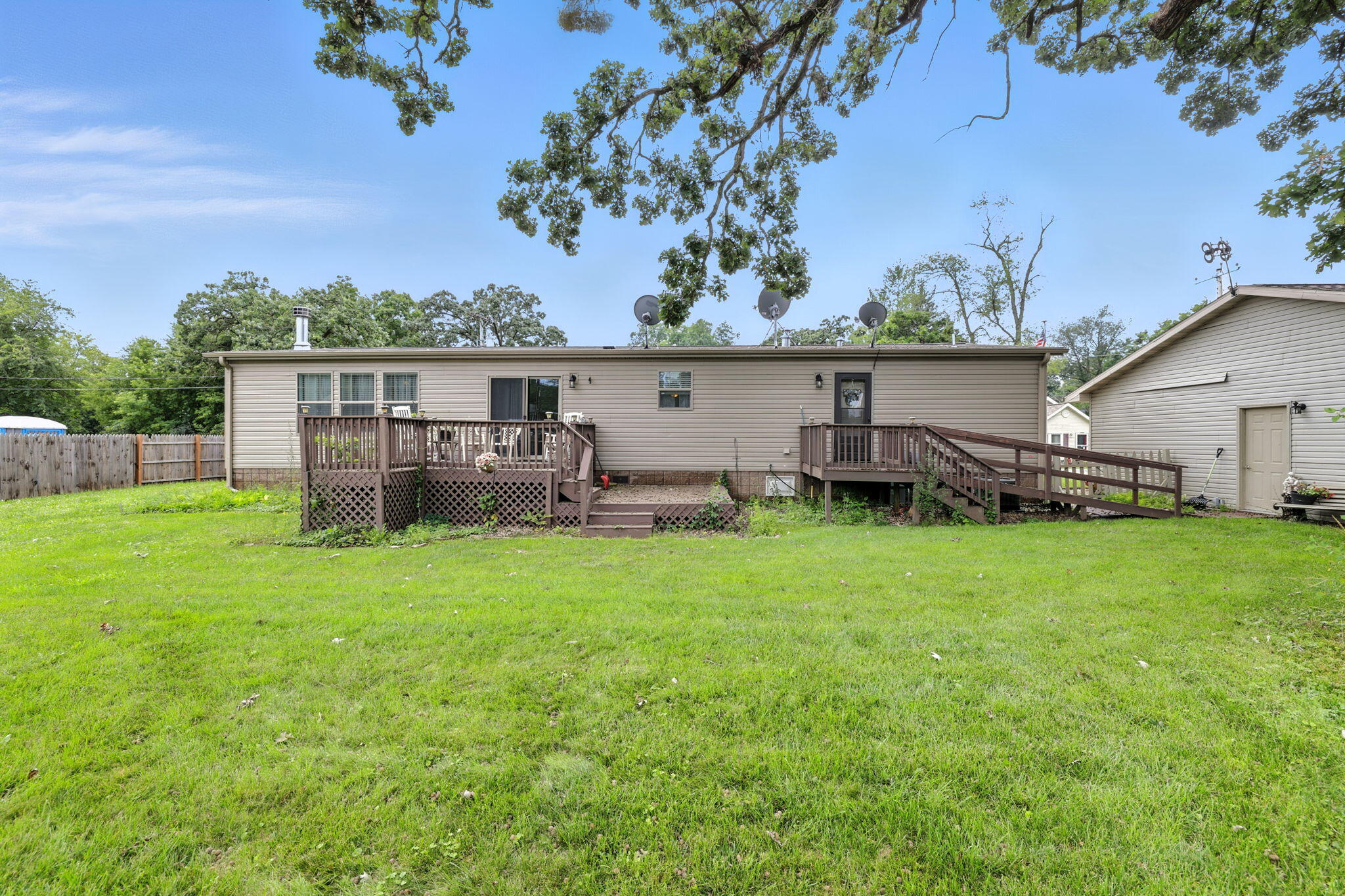 N1152 Spruce Road Bloomfield, WI 53128 - Photo 17 of 34 39-web-or-mls-R5__6698 Jacek Cwik