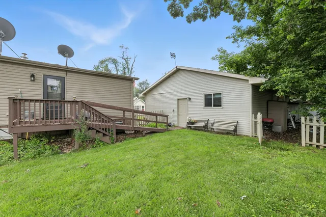 $321,500 | N1152 Spruce Road, Bloomfield, WI 53128