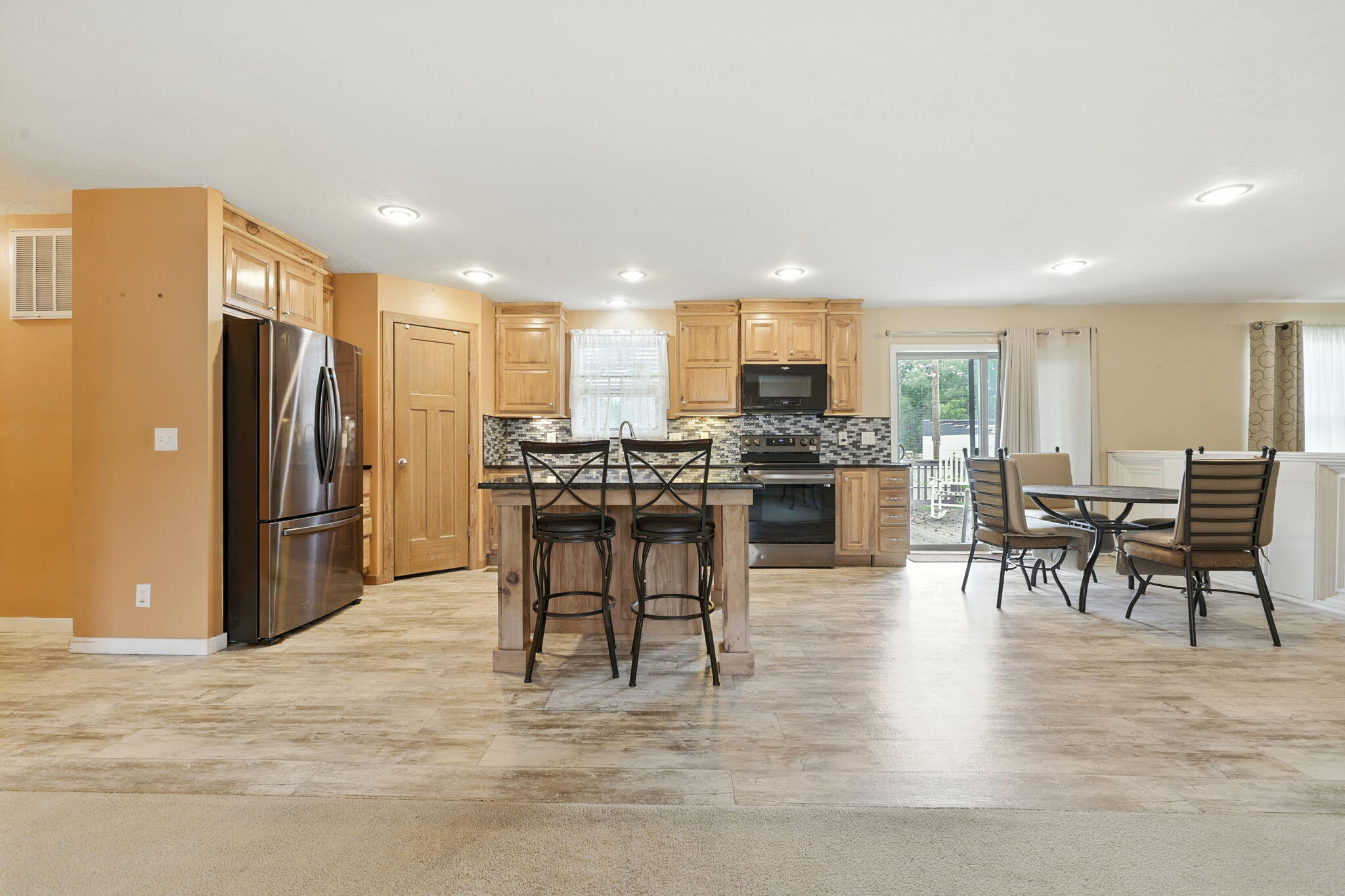 N1152 Spruce Road Bloomfield, WI 53128 - Photo 2 of 34 7-web-or-mls-R5__6614 Jacek Cwik