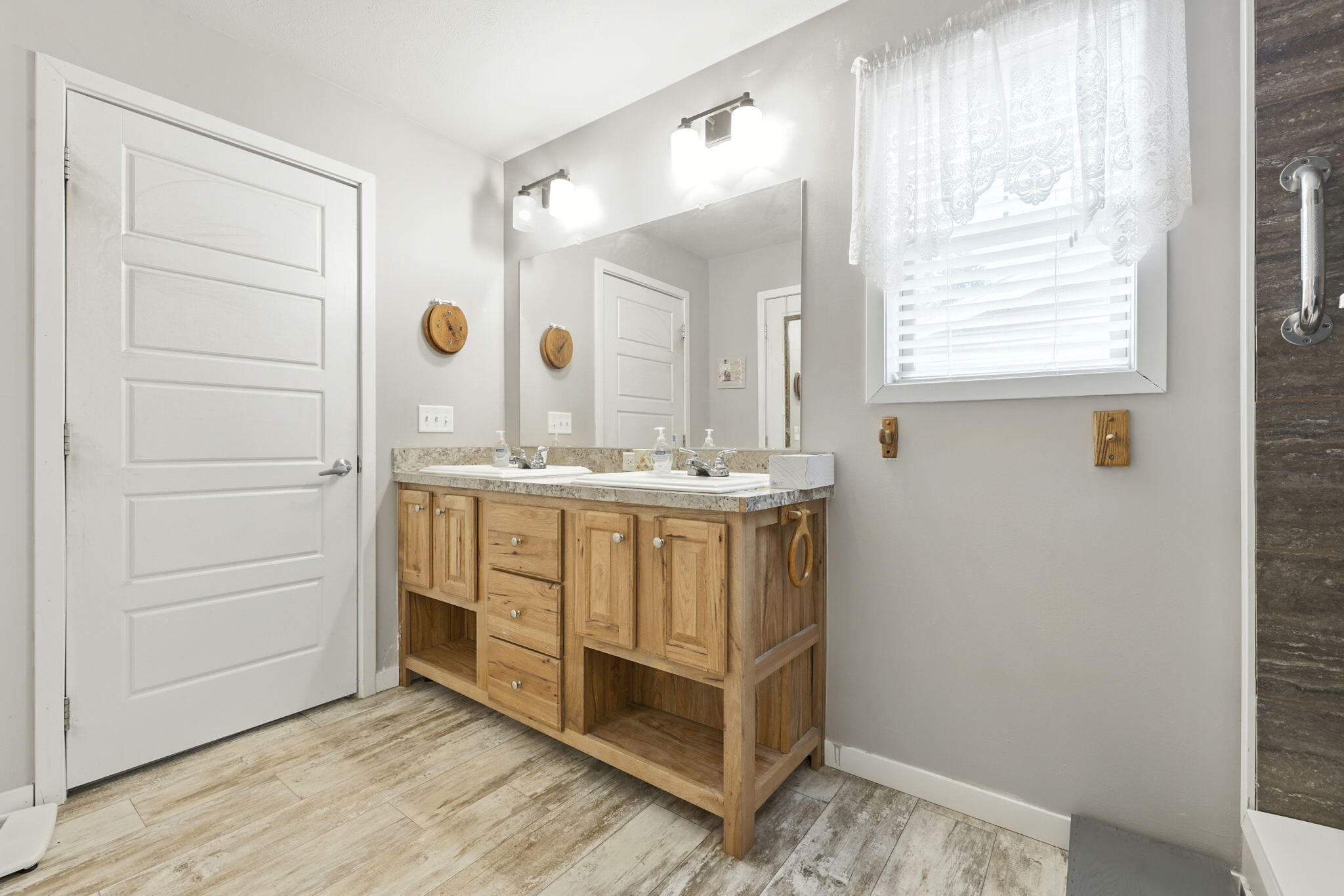 N1152 Spruce Road Bloomfield, WI 53128 - Photo 7 of 34 27-web-or-mls-R5__6683 Jacek Cwik