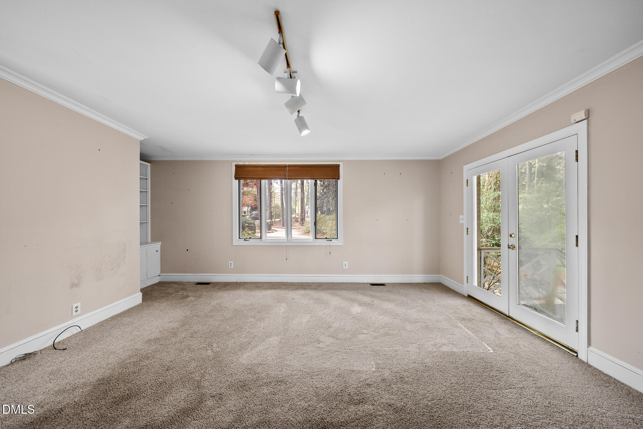 2908 Fairview Road Raleigh, NC 27608 - Photo 29 of 42 DSC09639