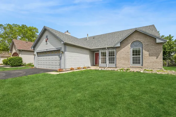 $310,000 | 192 Heritage Trail, Hainesville, IL 60030