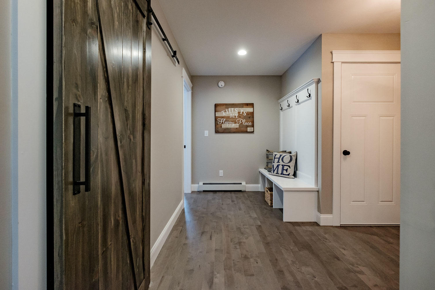 44 Mitchell Hill Road Scarborough, ME 04074 - Photo 26 of 56 Mudroom/Entry