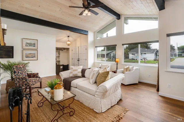 $925,000 | 1225 El Centro Avenue, Napa, CA 94558