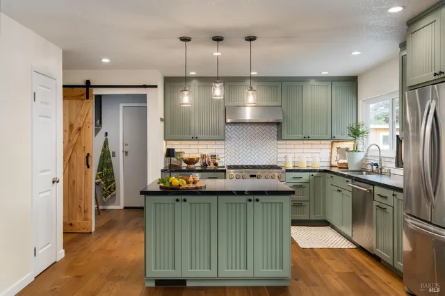 $925,000 | 1225 El Centro Avenue, Napa, CA 94558