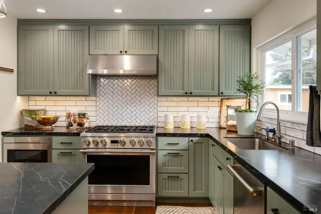 $925,000 | 1225 El Centro Avenue, Napa, CA 94558