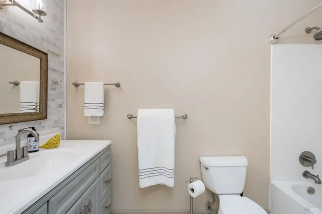 $925,000 | 1225 El Centro Avenue, Napa, CA 94558