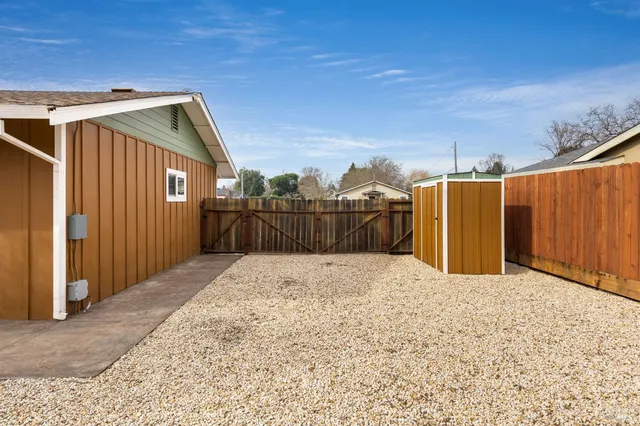 $925,000 | 1225 El Centro Avenue, Napa, CA 94558