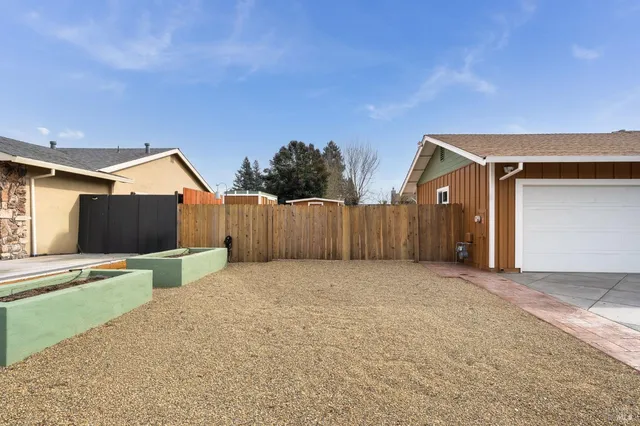 $925,000 | 1225 El Centro Avenue, Napa, CA 94558