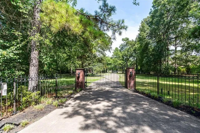 $1,499,000 | 15567 Old Conroe Road, Conroe, TX 77384