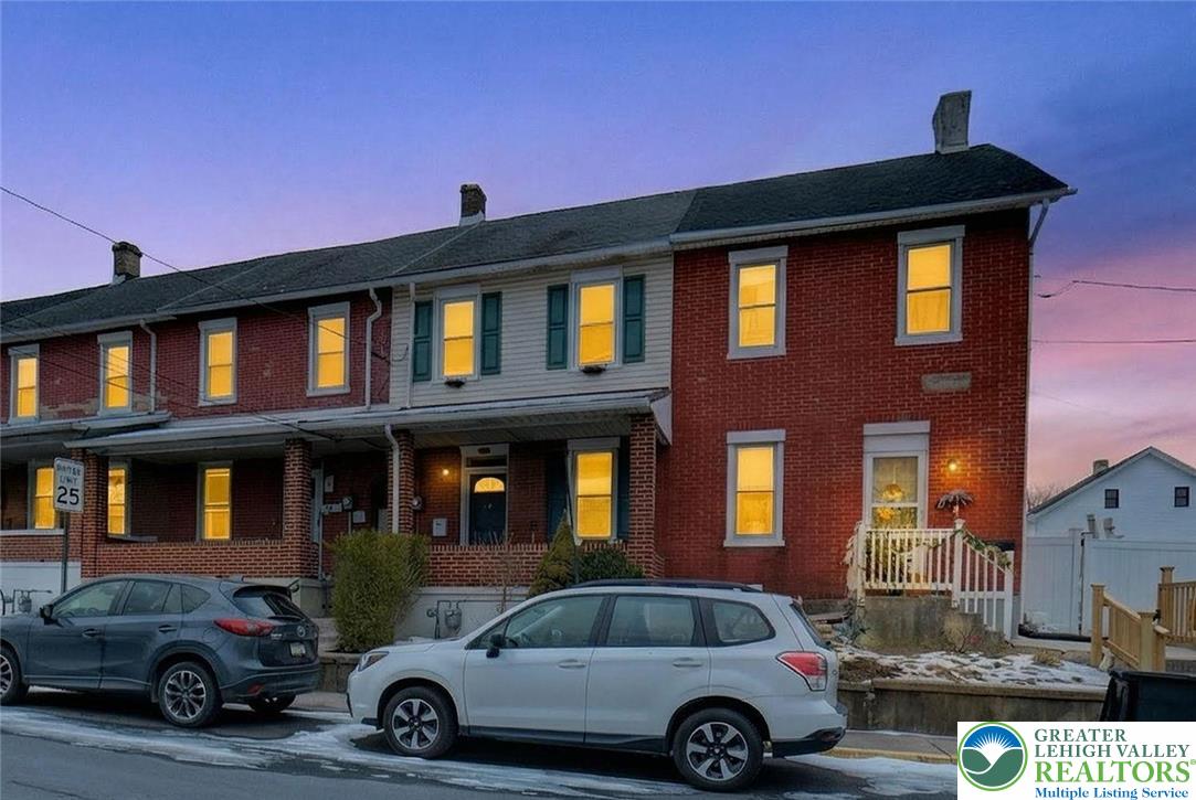 1127 Oak Street Coplay, PA 18037 - Photo 2 of 20