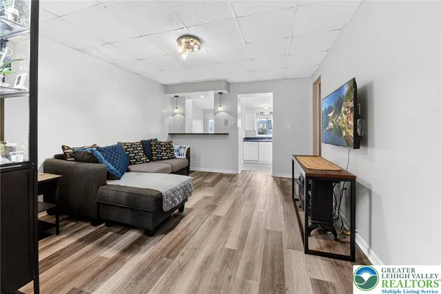 $209,900 | 1127 Oak Street, Coplay, PA 18037