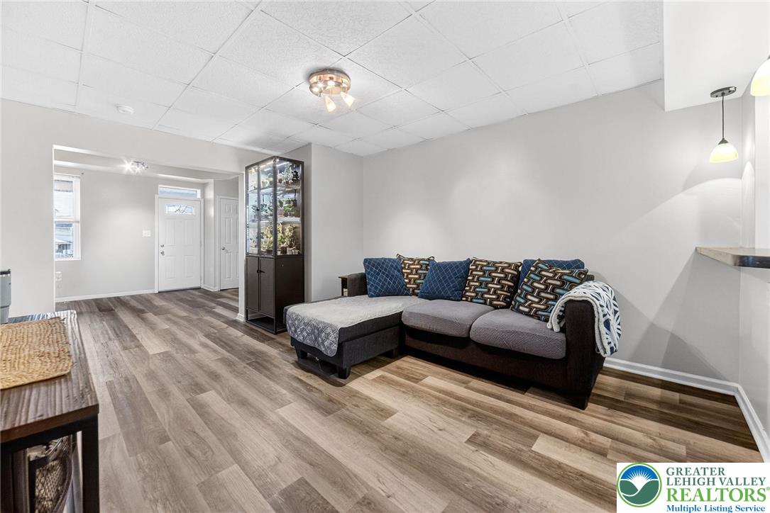 1127 Oak Street Coplay, PA 18037 - Photo 8 of 20