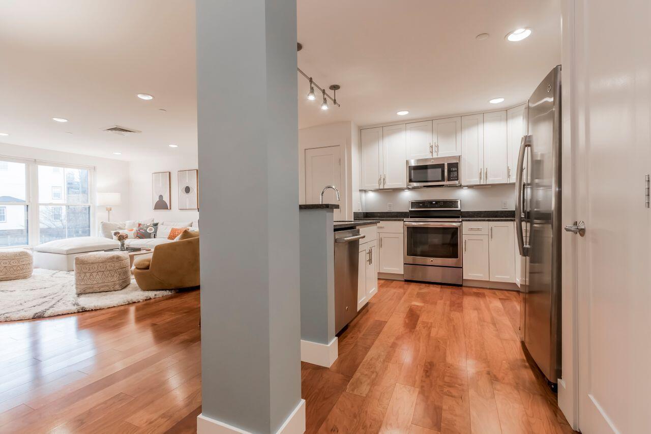 25 High Street, Unit 305 Portland, ME 04101 - Photo 5 of 42 20240223KC-71005