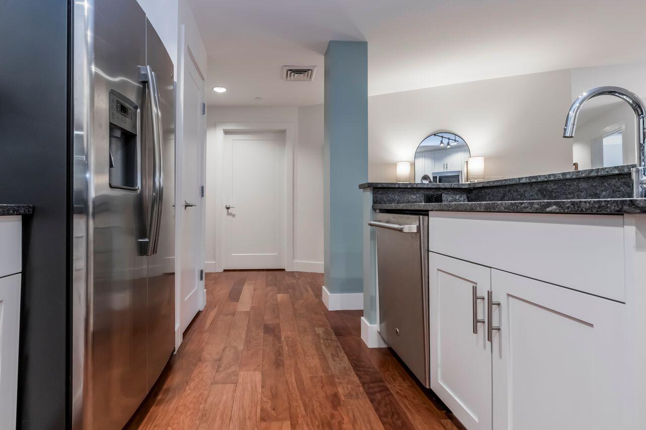 25 High Street, Unit 305 Portland, ME 04101 - Photo 8 of 42 20240223KC-71010